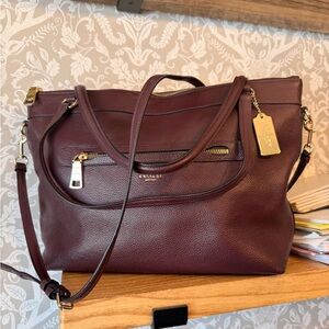 Coach Tyler Tote Burgundy Pebbled Leather EUC Removable Strap Hangtag Gold HWD